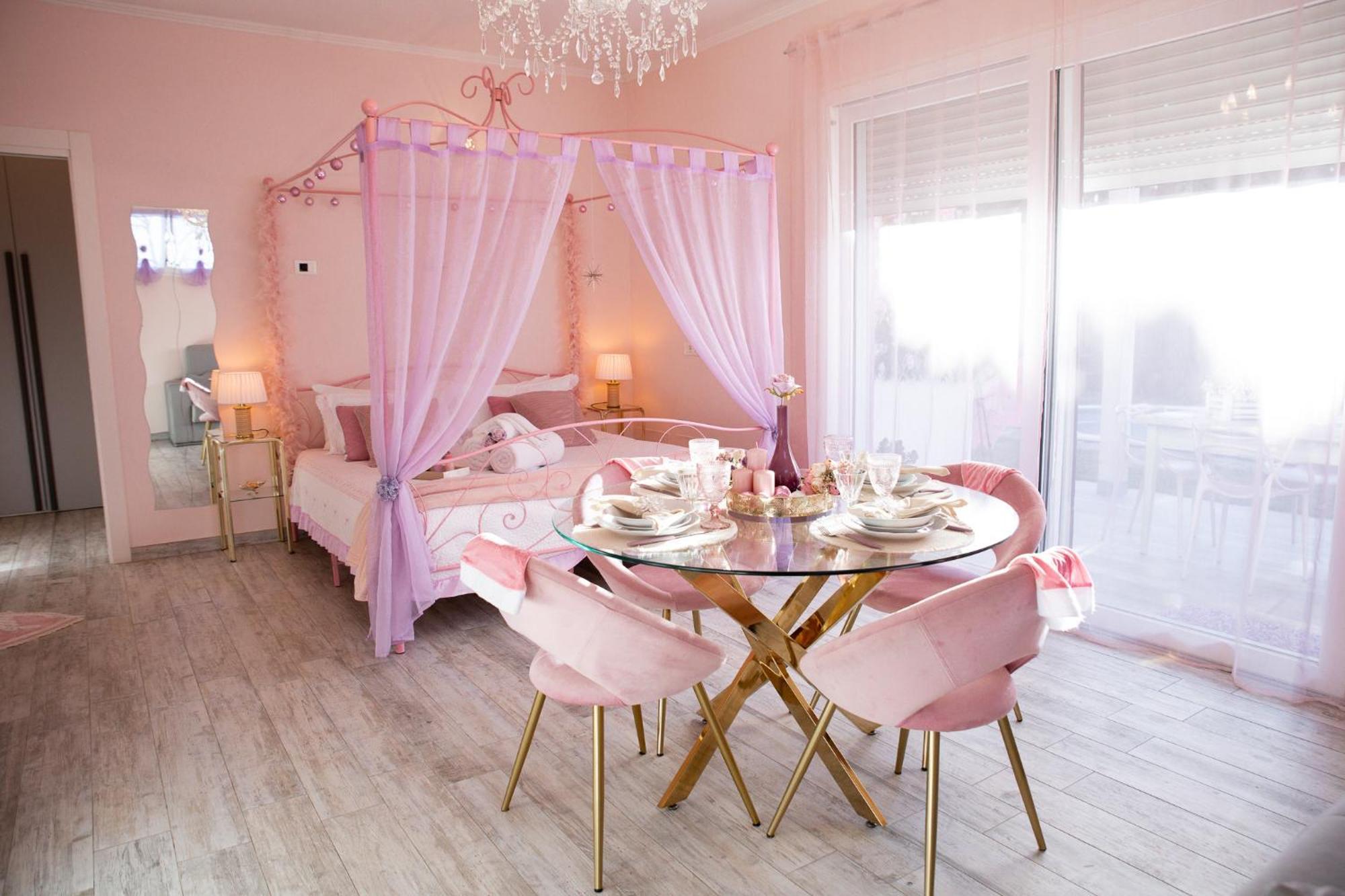 Villetta Tinmar Barbie House Verona Exteriér fotografie